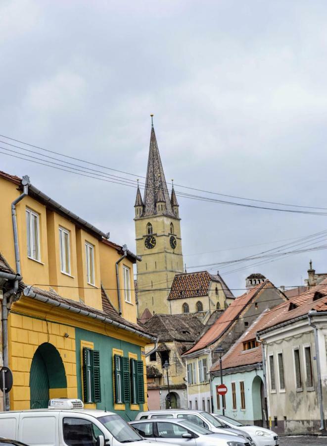 Apartament Turnul Pielarilor Studios Sibiu Exterior foto